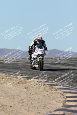 media/Dec-07-2025-CVMA (Sun) [[3e7d2de5dc]]/Race 7-Formula Lightweight Twins Shootout/